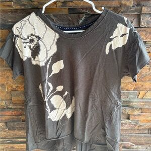 Pilcro Black and Cream Floral Short Sleeve Top